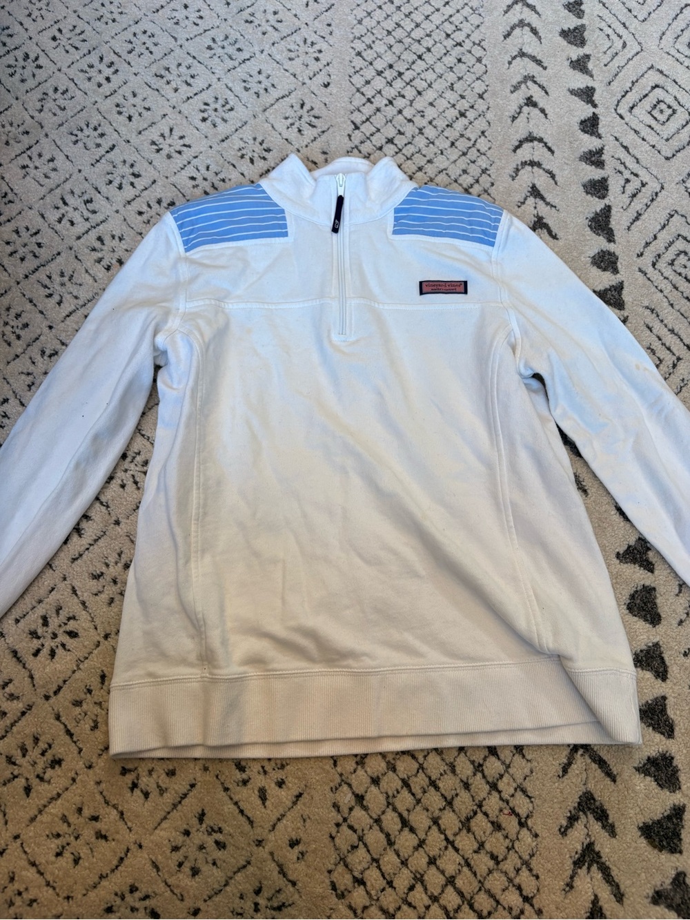 Vineyard Vines White Quarter‑Zip Pullover with Light Blue Shoulder Panels
